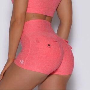 Like New Bombshell Pocket Pop Scrunch Short, M